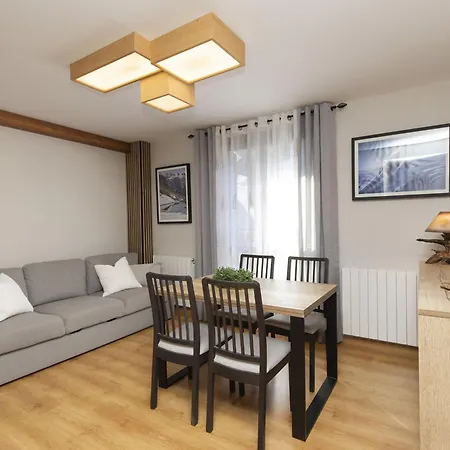 Casa Atienza By Bevalle Lejlighed Escarrilla